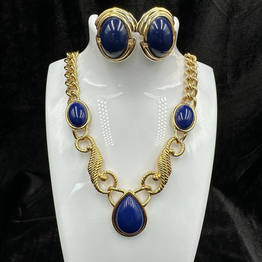 Trifari Signed Blue Cabochon Statement Necklace Clip Earrings Set 80s Gold Tone